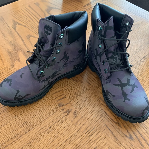 ***SOLD***Timberland Boots - Picture 7 of 9